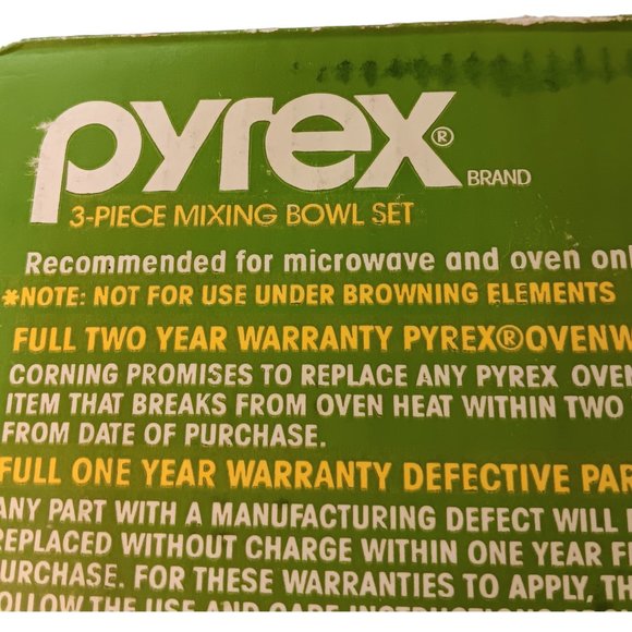 SOLD - Vintage Pyrex Spring Blossom Crazy Daisy Mixing Bowls Set Of Three New - Picture 12 of 16